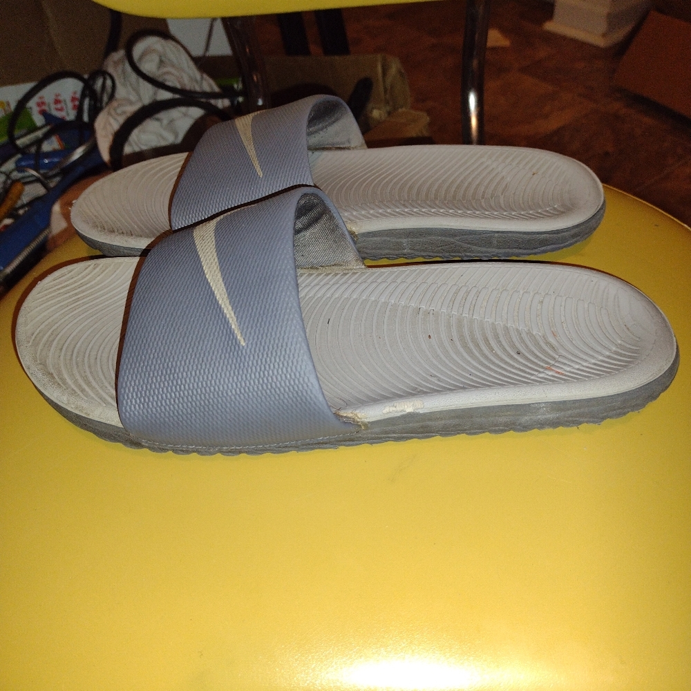 Nike slides - Picture 2 of 4